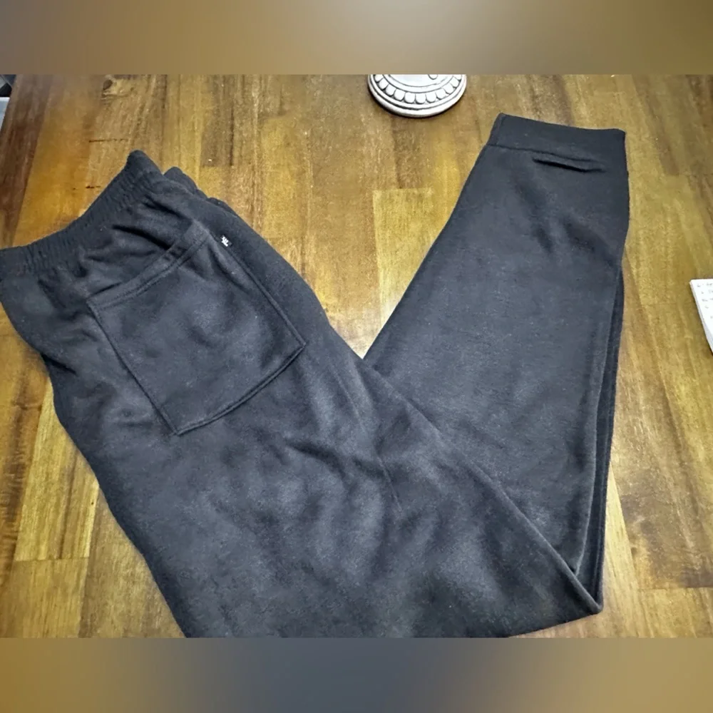 Pre-owned Jogger black pants 100% polyester description, measurement in picture - Picture 2 of 6